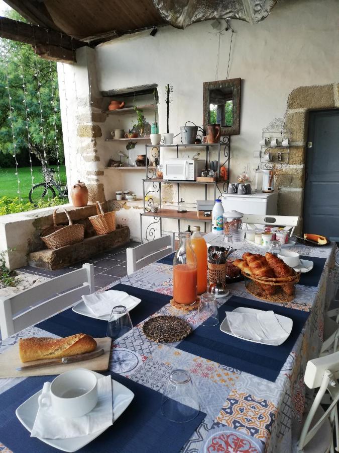 Au Logis De La Mongie Bed and Breakfast Soullans Buitenkant foto